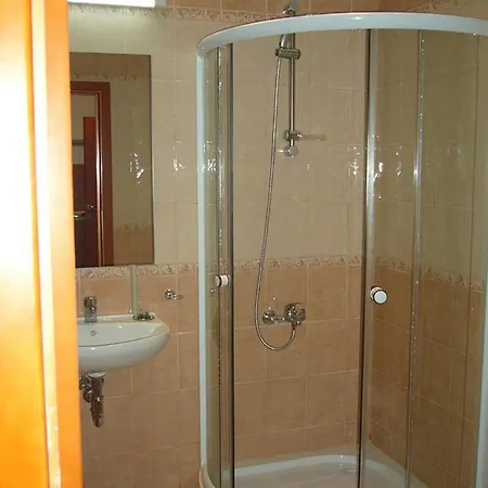 Hotel Veleka 2*